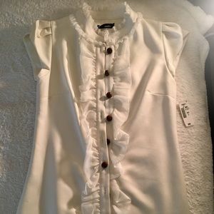 Fox's white dress